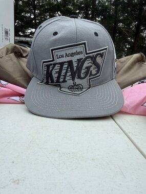 Zephyr Gray Los Angeles Kings Snapback Hat